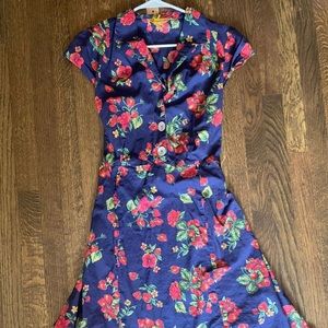 Vintage cottagecore April Cornell floral strawberry dress royal blue